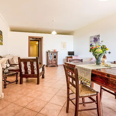 Le Debbiare-3 By Interhome Daire *